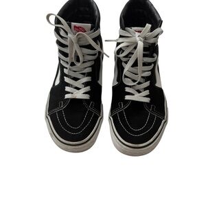 VANS Old Skool Sk8 Hi Top Suede
Canvas Shoe W 9/M7.5 Black
White Sneaker